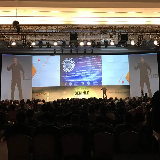 Sahne tasarımı ve teknik prodüksiyon